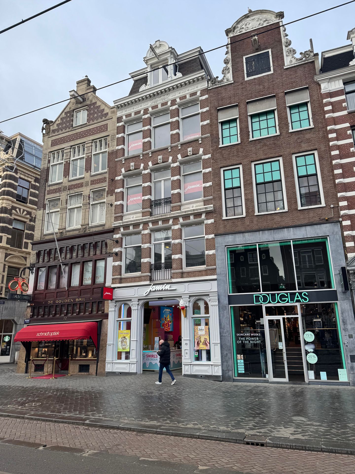 Bekijk foto 2 van Rokin 70