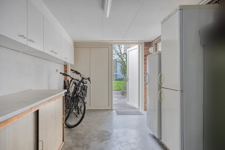 Photo 28 of Constructieweg 3