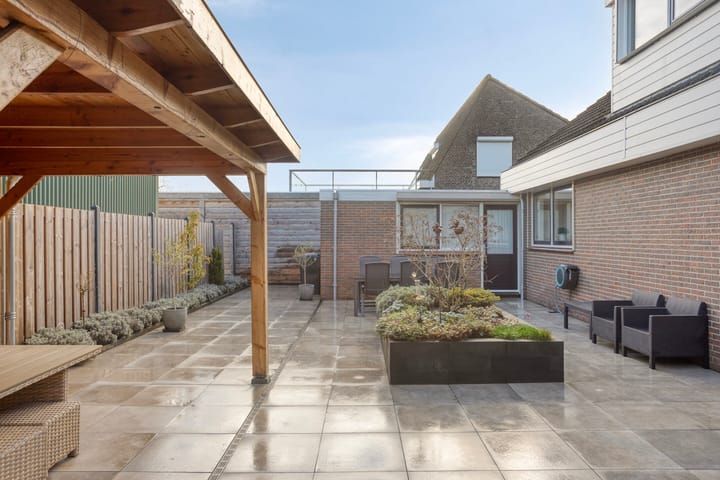 Photo 38 of Constructieweg 3