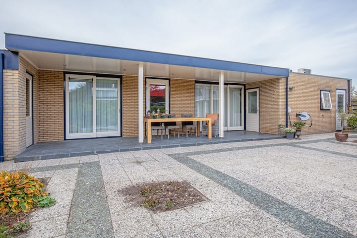 Photo 3 of Orchismient 8-X