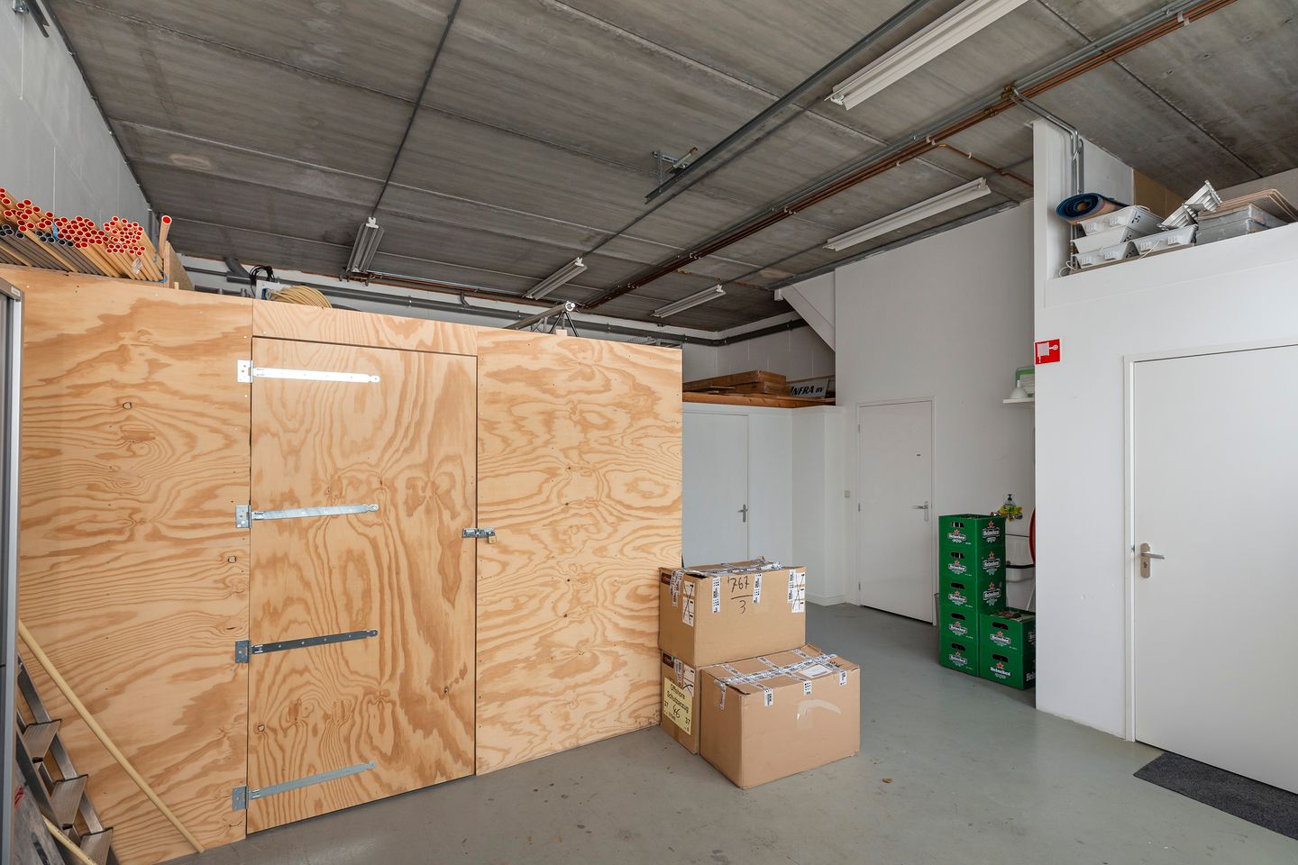 View photo 4 of Walserij 17-C