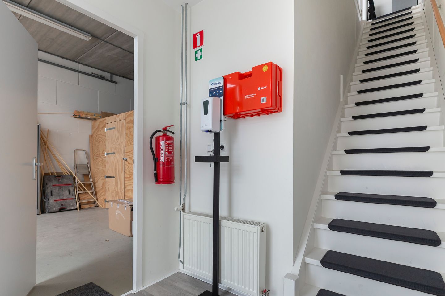 View photo 5 of Walserij 17-C