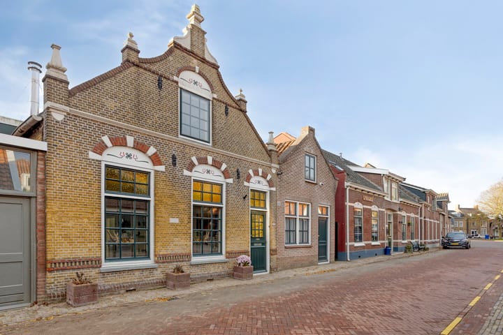 Photo 10 of Poststraat 10