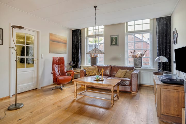 Photo 14 of Poststraat 10