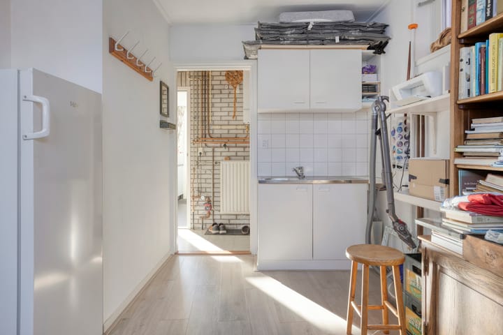 Photo 23 of Poststraat 10