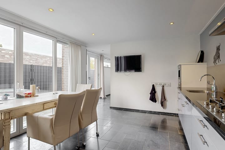 Foto 10 van Rozenlaan 26