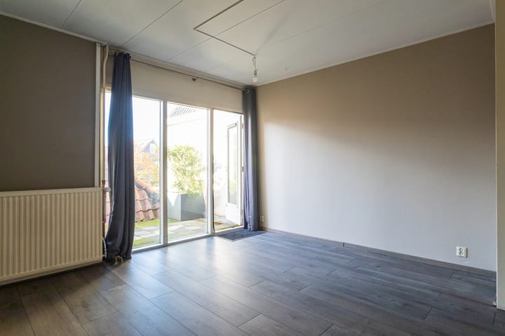 Photo 2 of Verwersdijk 57-A