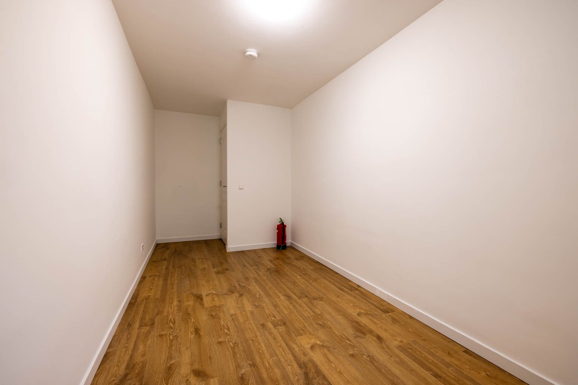 Photo 30 of Joost van Geelstraat 57-B