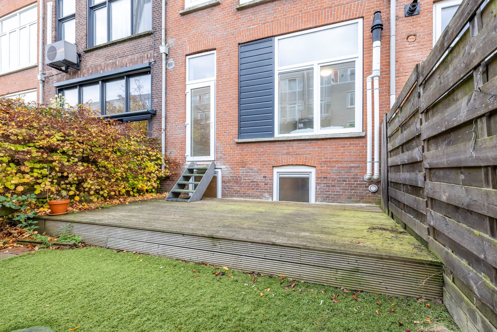 Photo 33 of Joost van Geelstraat 57-B