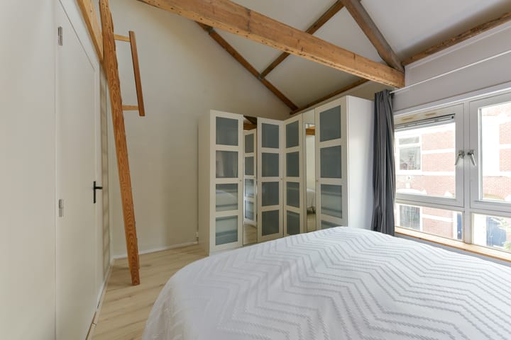 Foto 21 van Lombokstraat 94