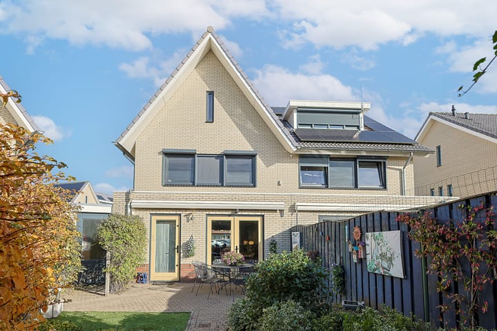 Foto 34 van Ambonplein 57