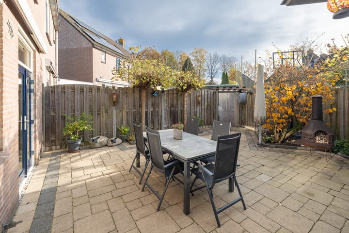 Photo 38 of Vogelweide 94