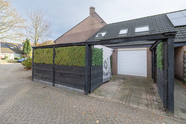 Photo 45 of Vogelweide 94