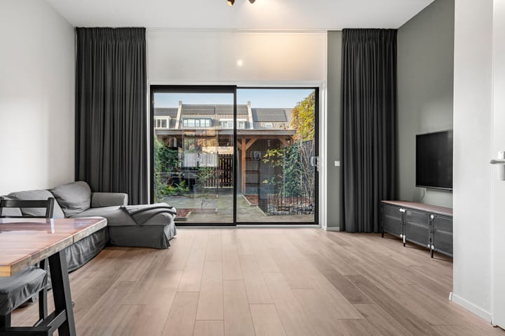 Foto 3 van Enkalaan 135