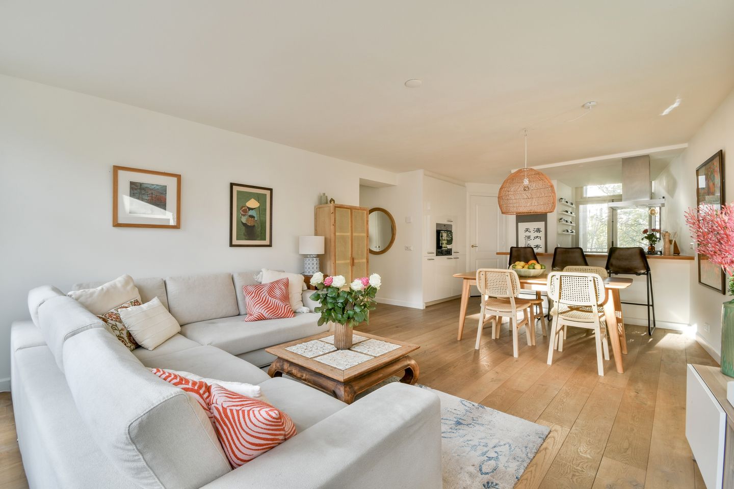 Foto 10 van Van Beuningenstraat 152-2