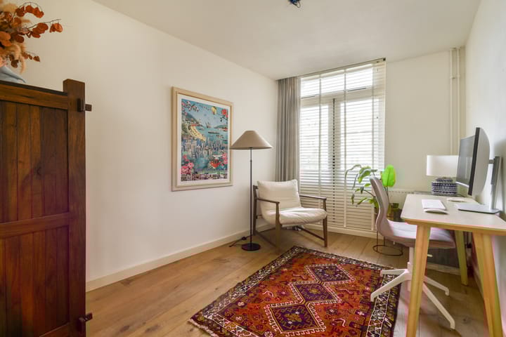 Foto 23 van Van Beuningenstraat 152-2