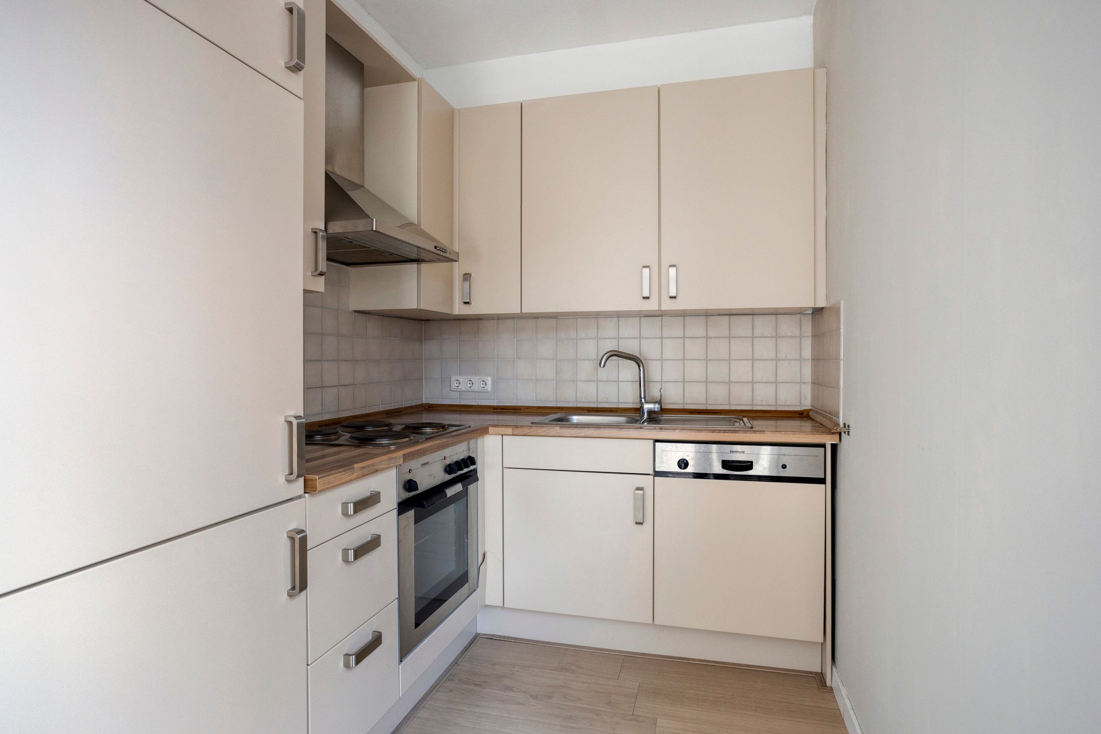 Foto 9 van Dorpstraat 107-B02