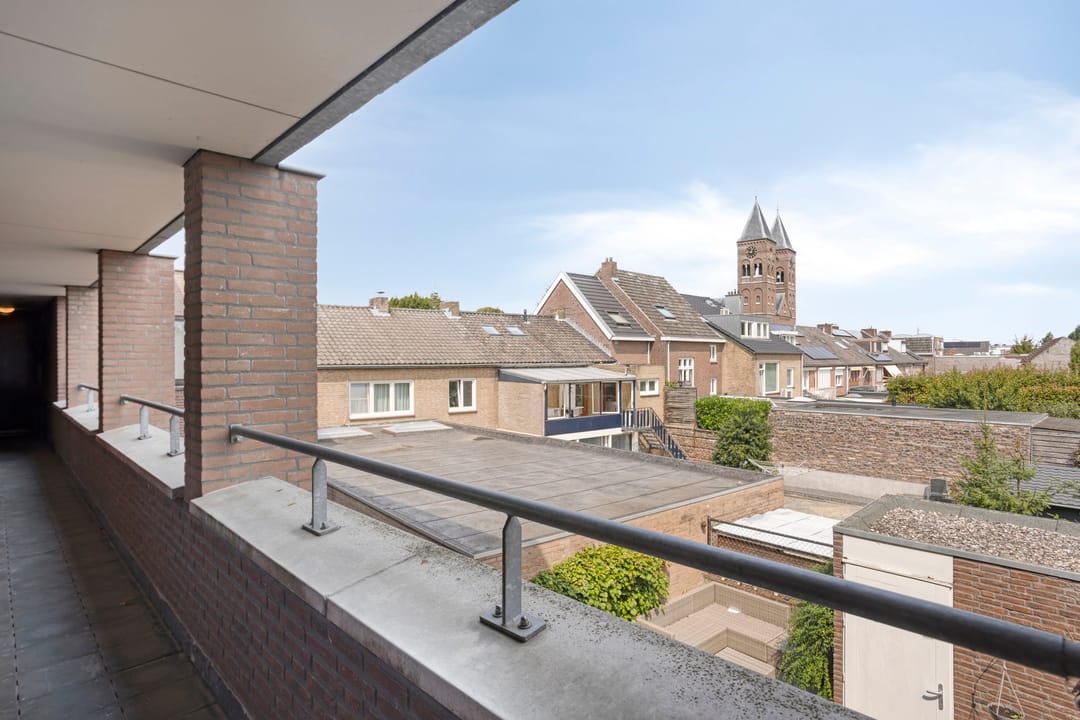 Foto 32 van Dorpstraat 107-B02