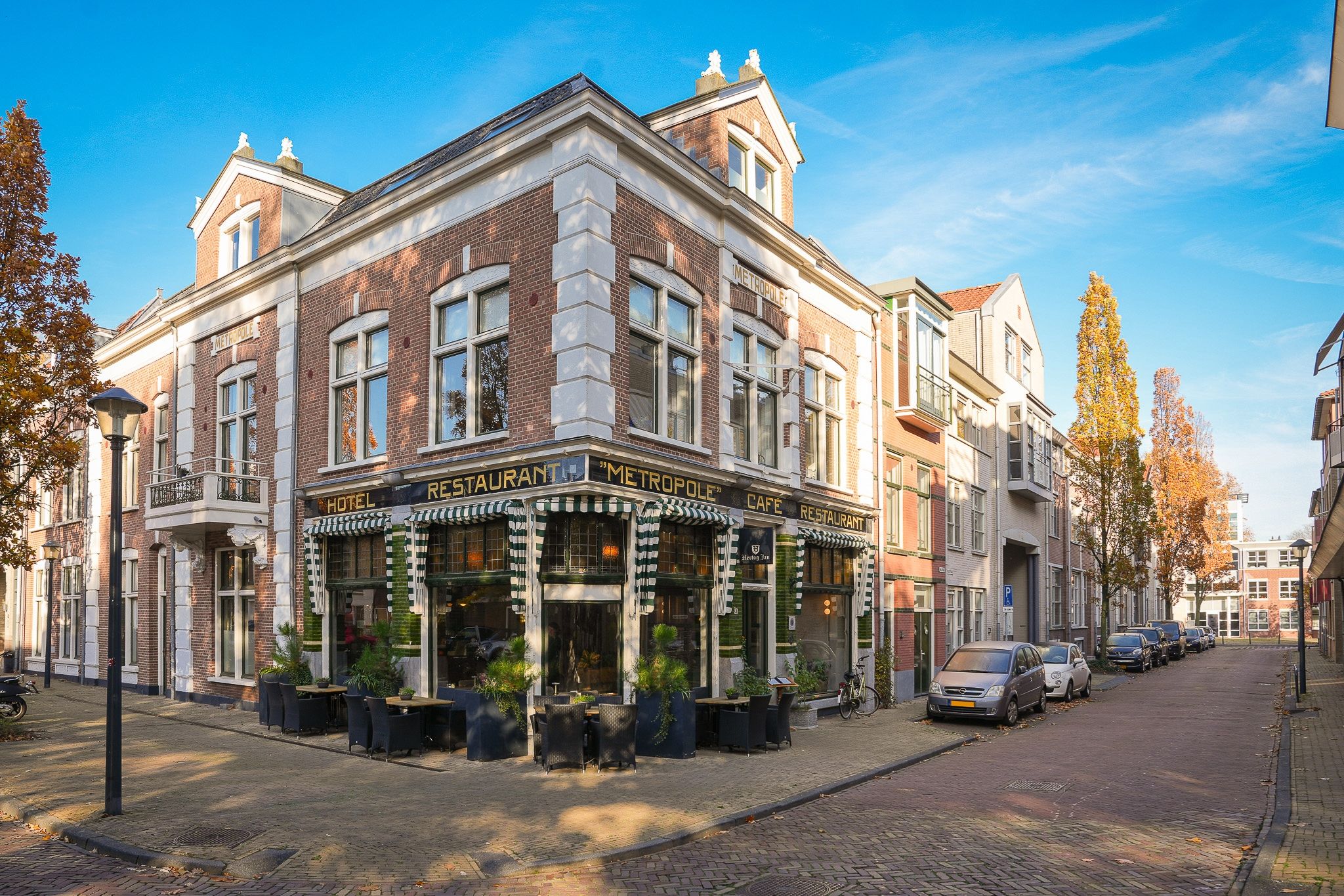 Foto 27 van Warmoesstraat 1