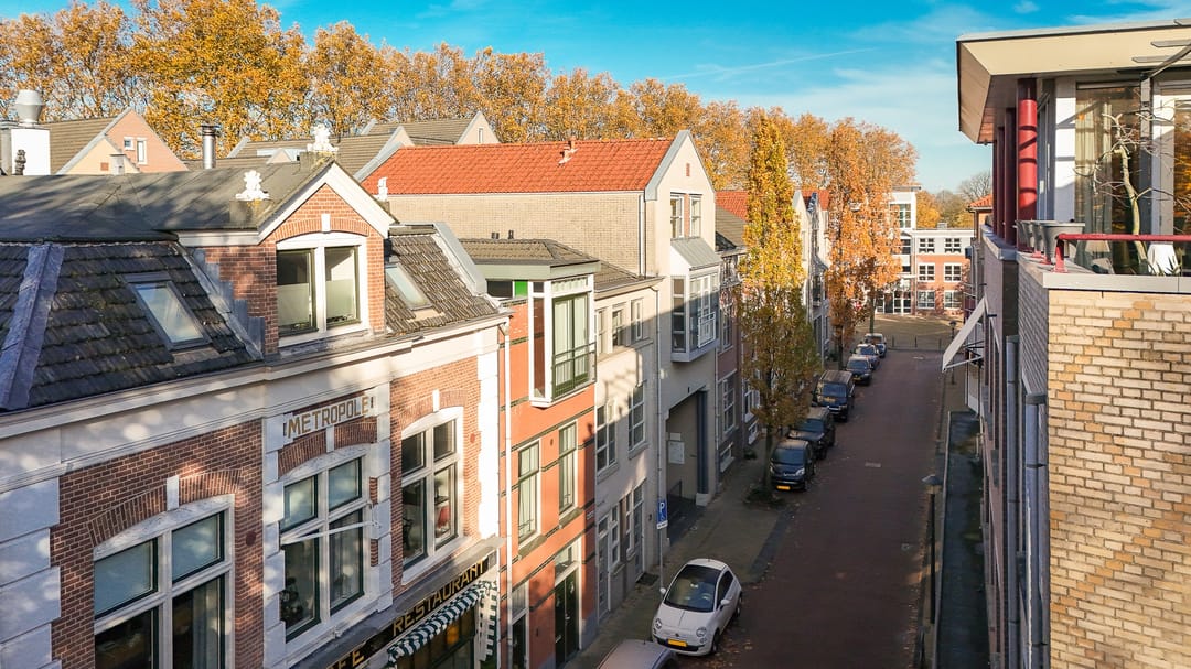 Foto 28 van Warmoesstraat 1