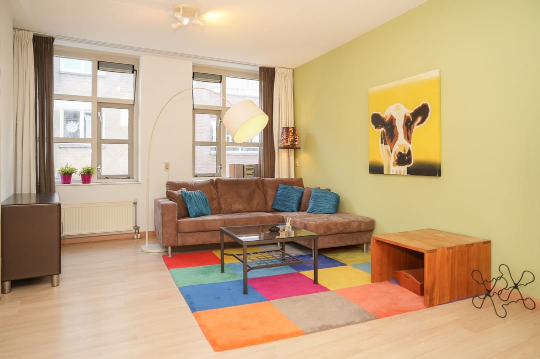 Foto 1 van Warmoesstraat 1