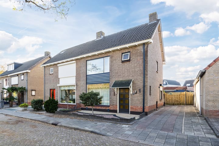 Photo 3 of Schelpstraat 8