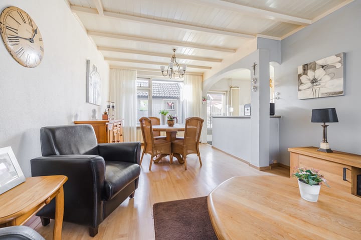 Photo 4 of Schelpstraat 8