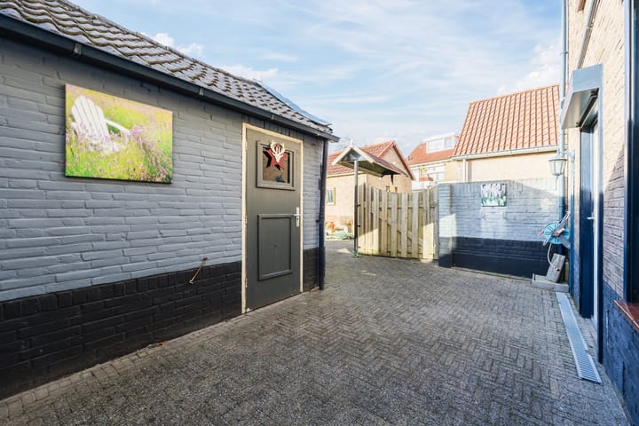 Photo 43 of Schelpstraat 8