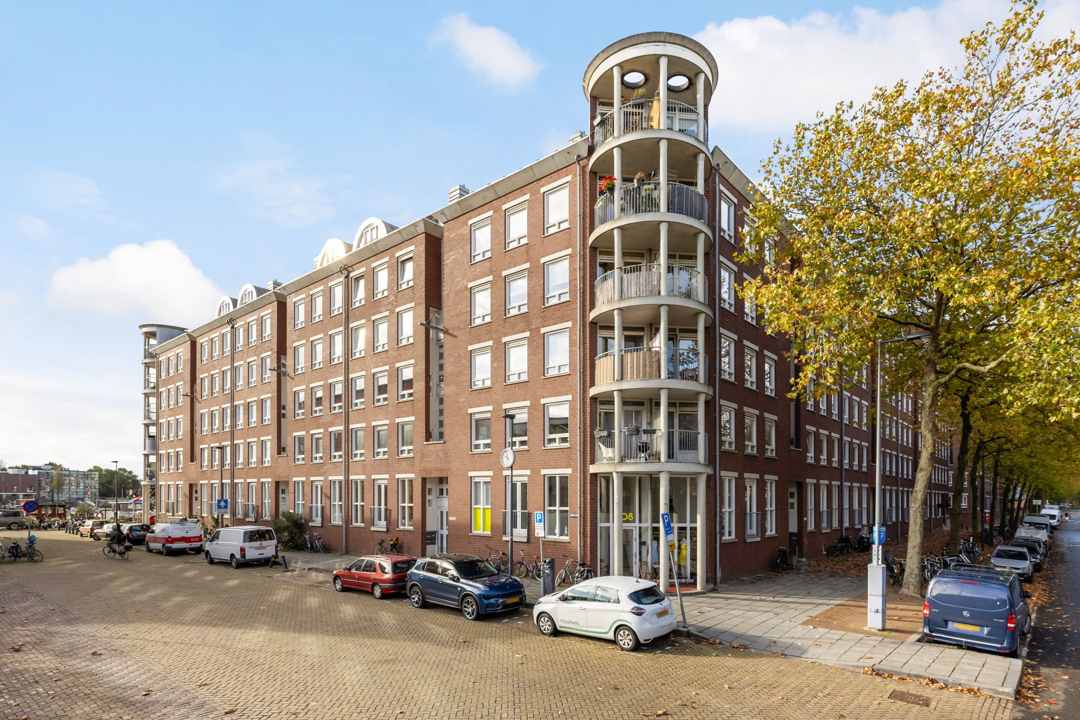 Foto 24 van Barcelonaplein 61