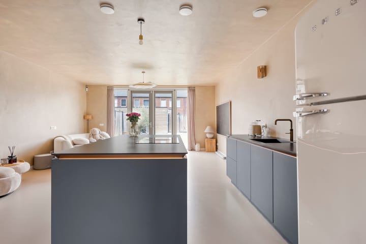 Photo 14 of Ebben 11