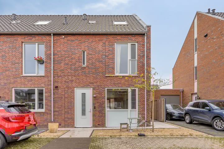 Photo 32 of Ebben 11