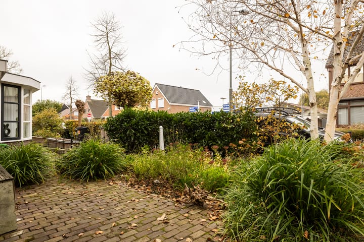 Photo 36 of Essenlaan 24