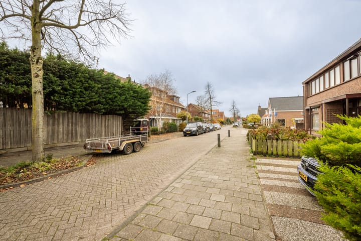 Photo 40 of Essenlaan 24