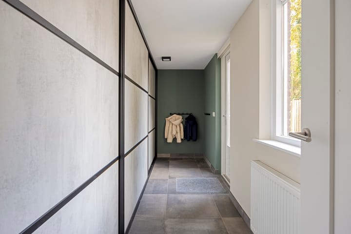 Photo 12 of Valeriaan 32