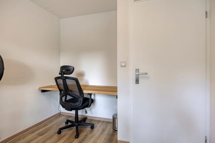 Photo 20 of Valeriaan 32