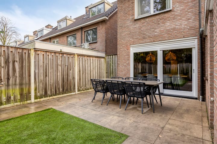 Photo 32 of Valeriaan 32