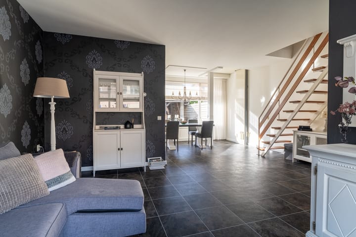 Foto 8 van Esdoornstraat 27