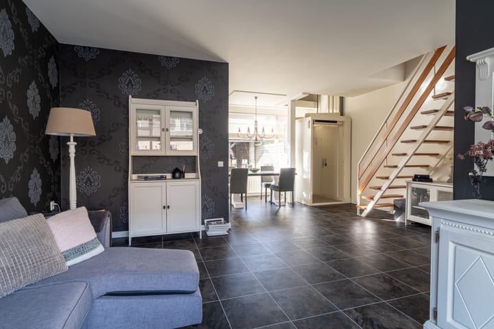 Foto 9 van Esdoornstraat 27