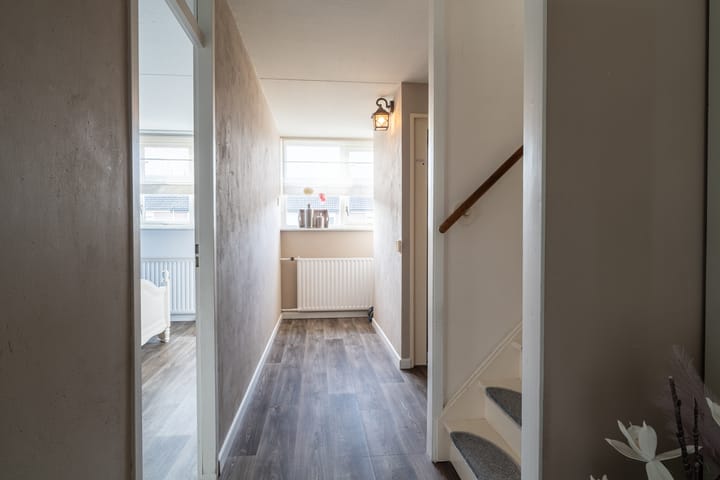 Foto 14 van Esdoornstraat 27