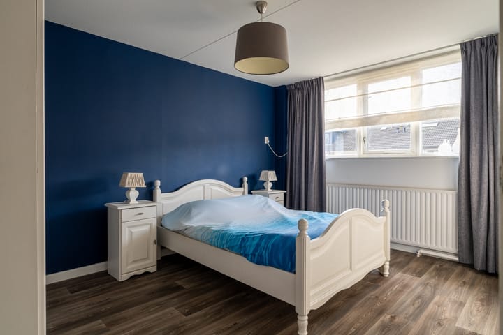 Foto 16 van Esdoornstraat 27