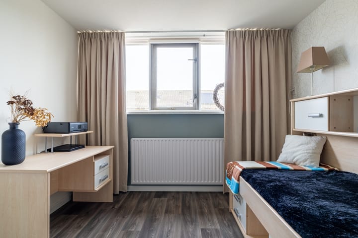 Foto 19 van Esdoornstraat 27