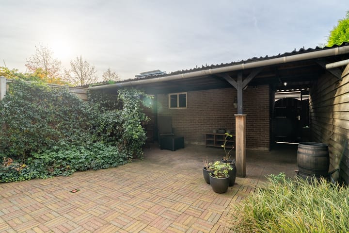 Foto 30 van Esdoornstraat 27