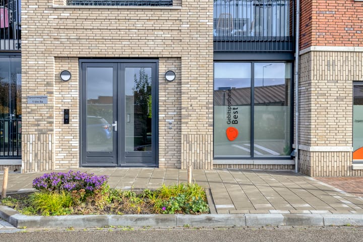 Foto 5 van Spoorweglaan 3-B