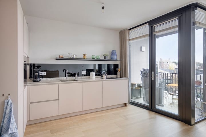 Foto 15 van Spoorweglaan 3-B