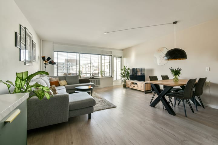 Photo 6 of Merelstraat 25