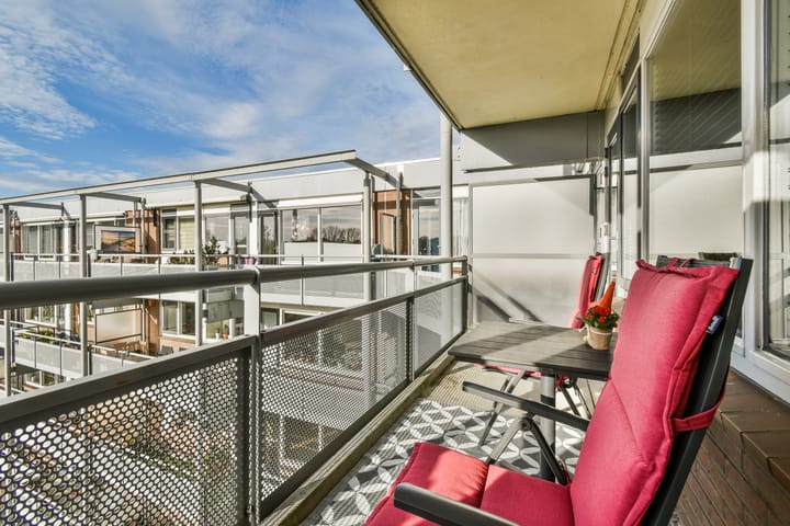 Photo 11 of Merelstraat 25