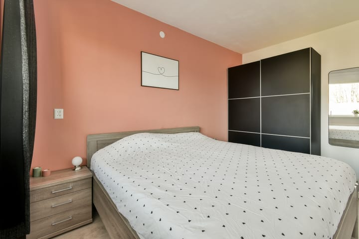 Photo 14 of Merelstraat 25