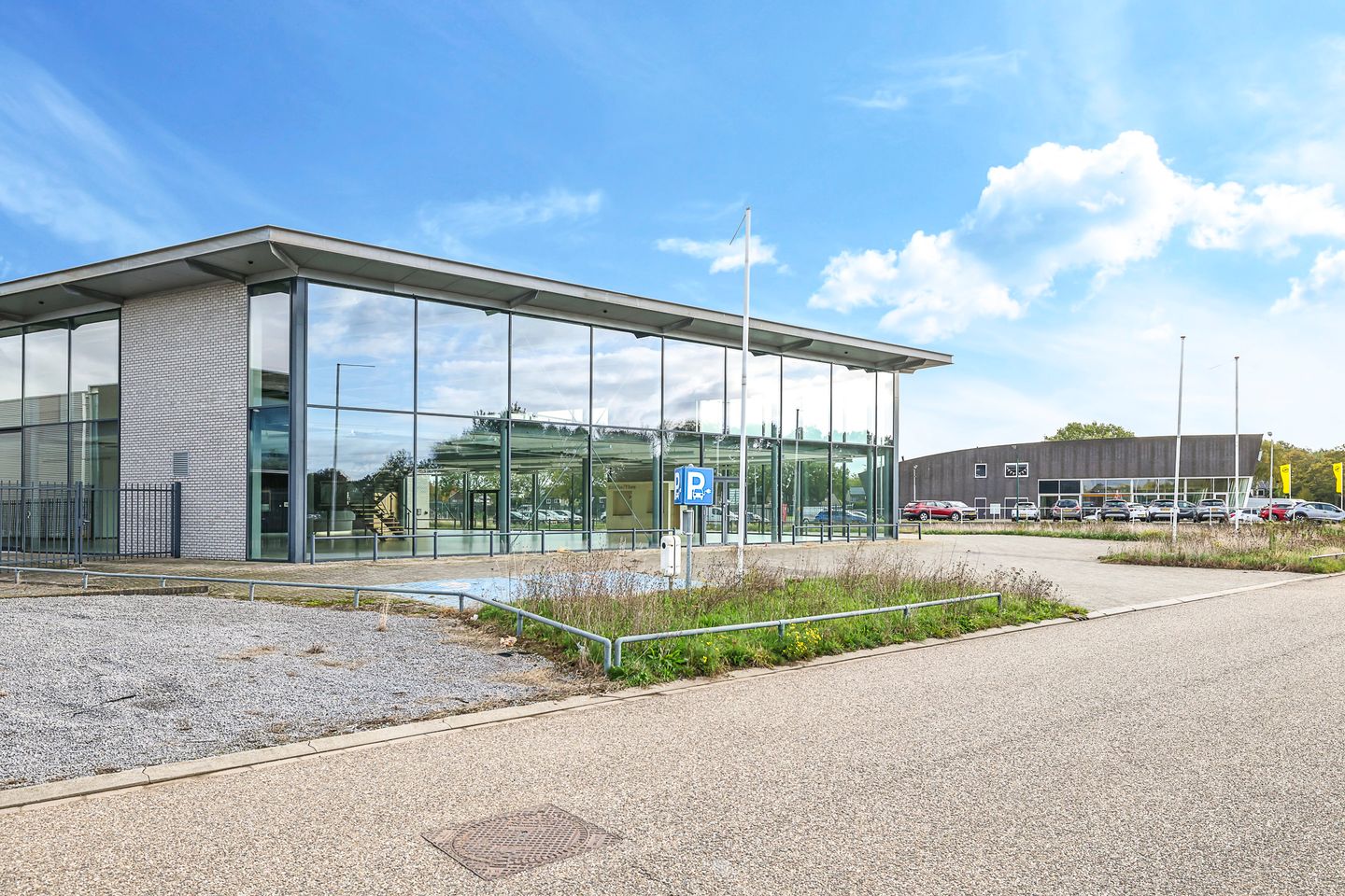 View photo 2 of Ewinkel 10