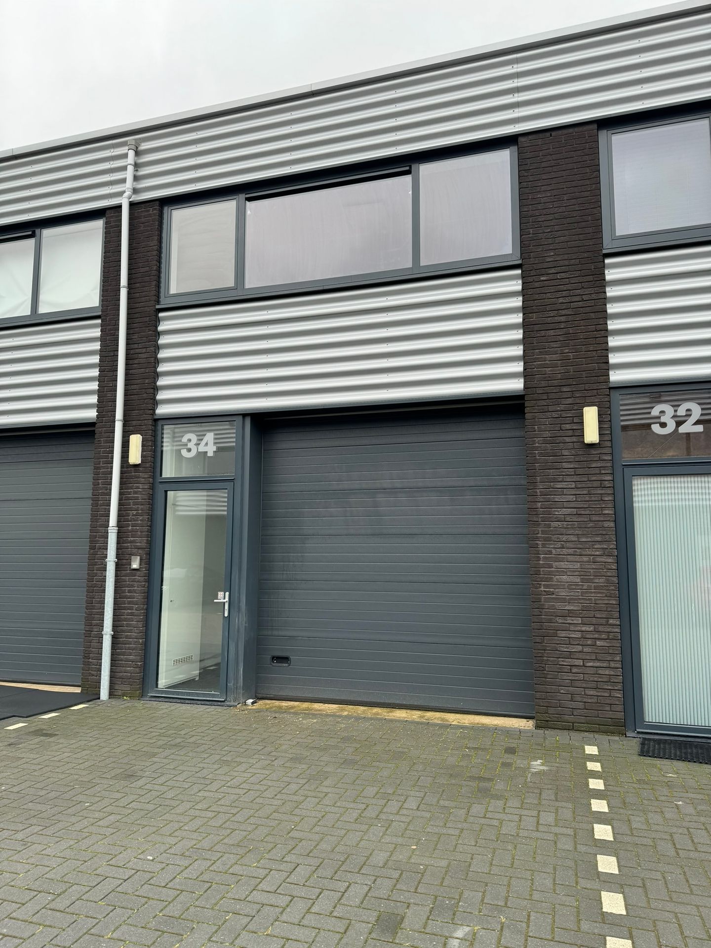 View photo 2 of Cruquiuszoom 34