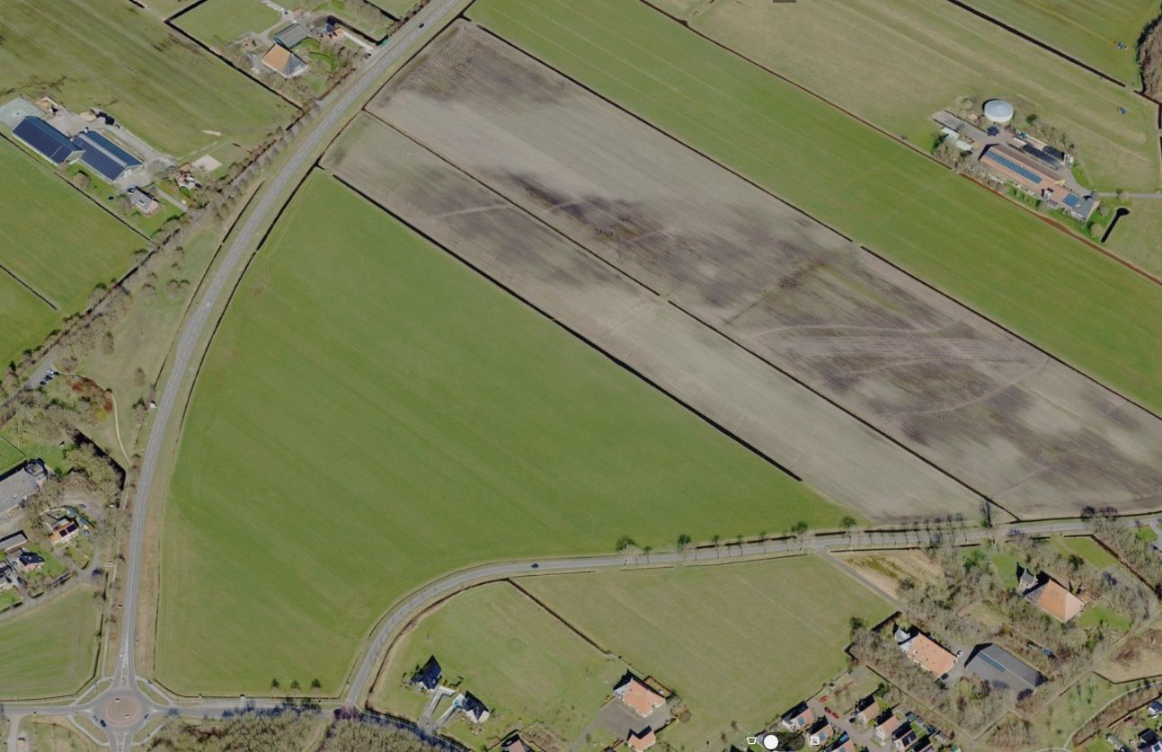 View photo 2 of Lorbuorren